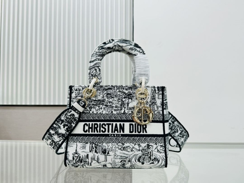 Dior Shopping Bags